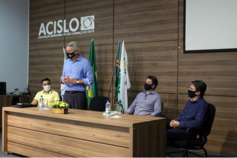 Capa notícia Na Regional Noroeste, presidente eleito da Facisc ouve pleitos e sugestões das ACIs