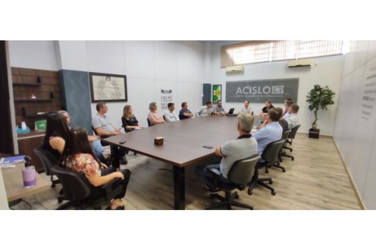 Capa notícia Nova diretoria da Acislo faz primeira reunião de trabalho após eleição e posse