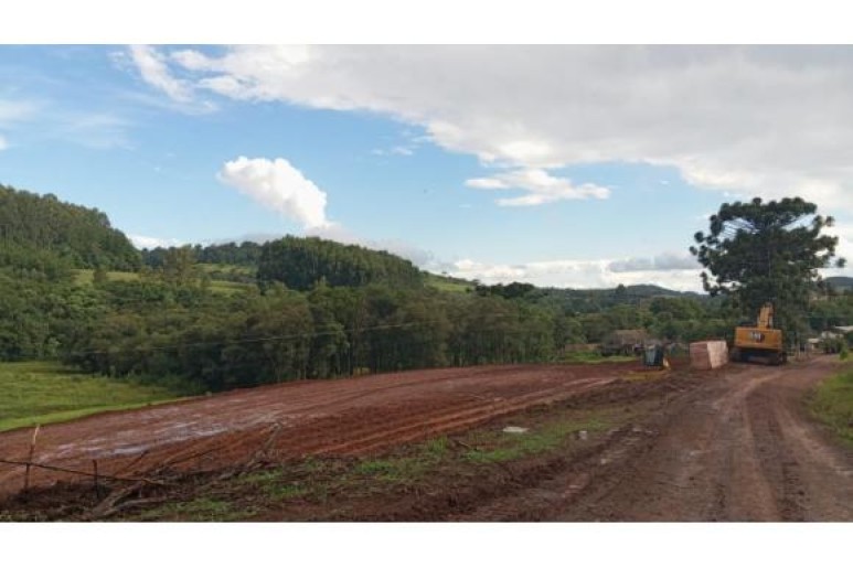 Capa notícia Defensora do pleito, Acislo comemora início das obras na SC-305