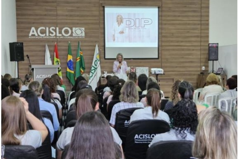 Capa notícia Mais de 130 mulheres participam da 9ª edição do Café Mulher