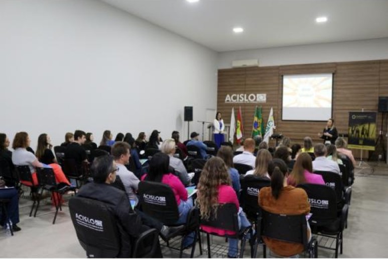 Capa notícia Em café com workshop, Fiesc se aproxima de empresários e apresenta portfólio de soluções