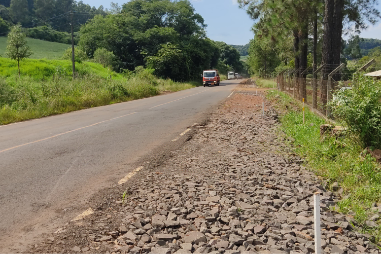 Capa notícia Serviços na SC-305 são retomados: Acislo tem expectativa que a concretagem neste trimestre