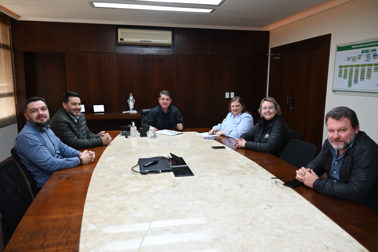 Capa notícia Lideranças da Acislo se reúnem com prefeito Agustinho Menegatti para avaliar avanços da Cartilha Voz