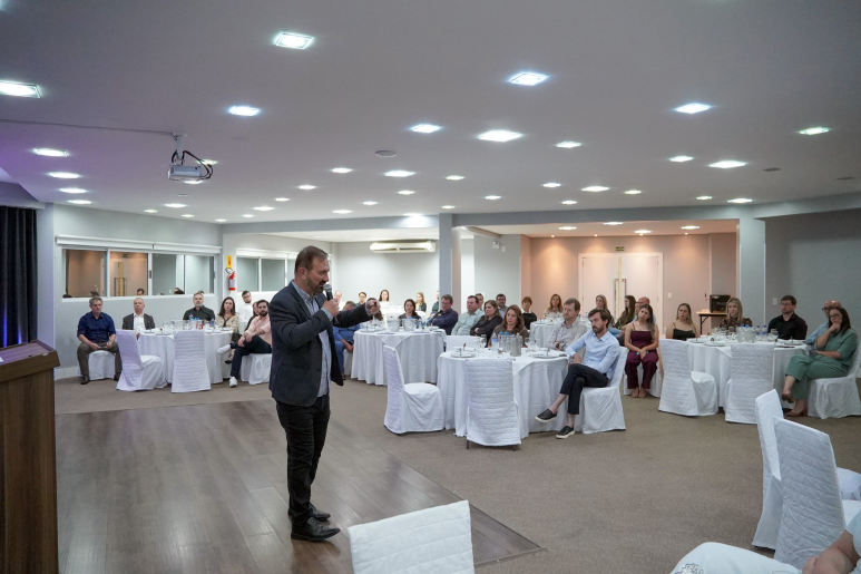 Capa notícia Acislo inicia novo formato de encontros empresariais com primeira edi&ccedil;&atilde;o do Jantar Empresarial