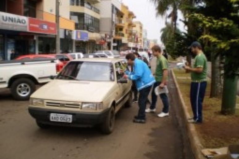 Capa notícia Núcleo de Supermercados realiza pedágio